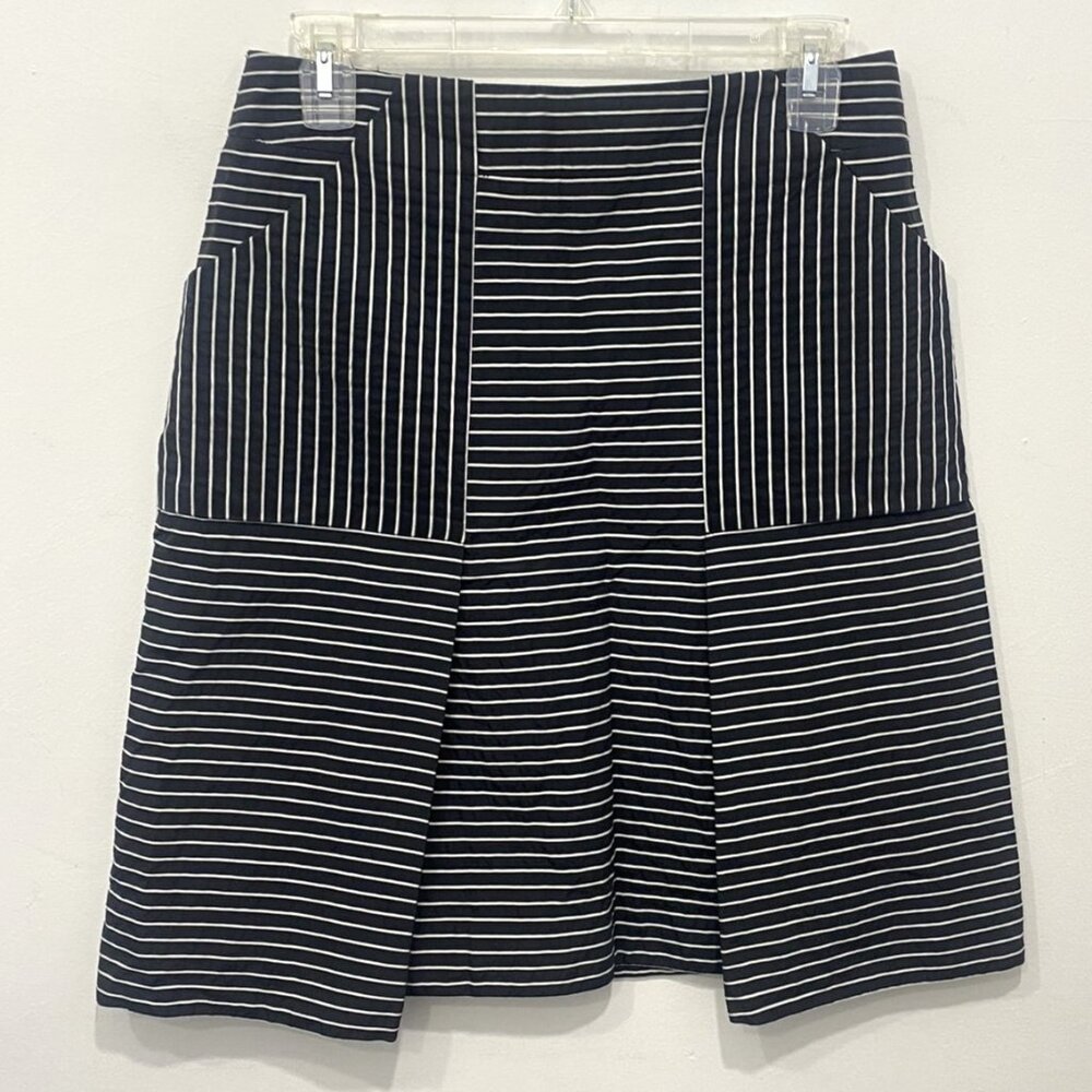 Carolina Herrera Black with White Stripes A Line Skirt Women's Size 6